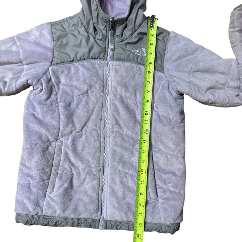 The North Face‎ Girls Size Medium 10/12 Lavender/Gray Reversible Zip Up Coat